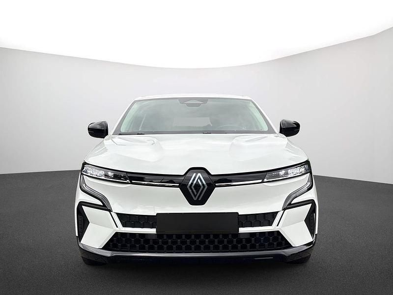 Gebraucht Renault Mégane Equilibre 55 kW (75 PS) 2023 Arktisweiß (metallic) Limousine