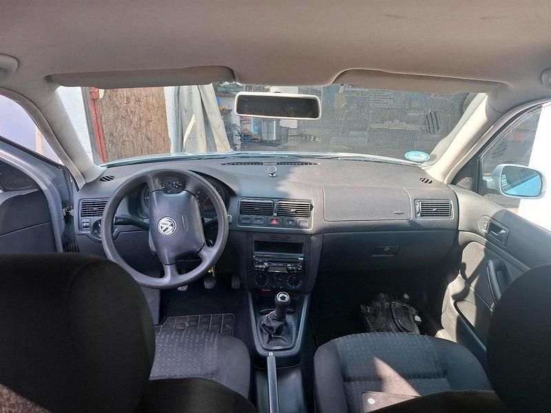 Gebraucht VW Golf IV 75 PS (55 kW) 2001 Silber Kleinwagen