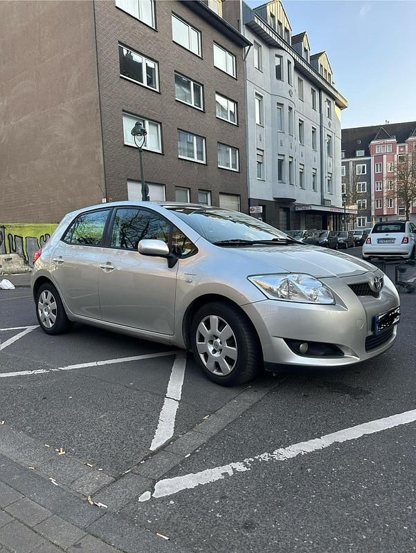 Grau Gebraucht 2007 Toyota Yaris Kombi | 3.800 € - Bild 1/4