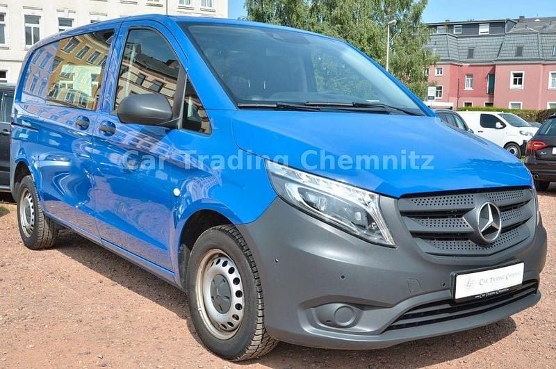 Gebraucht Mercedes Vito 88 PS (64 kW) 2016 Blau Van