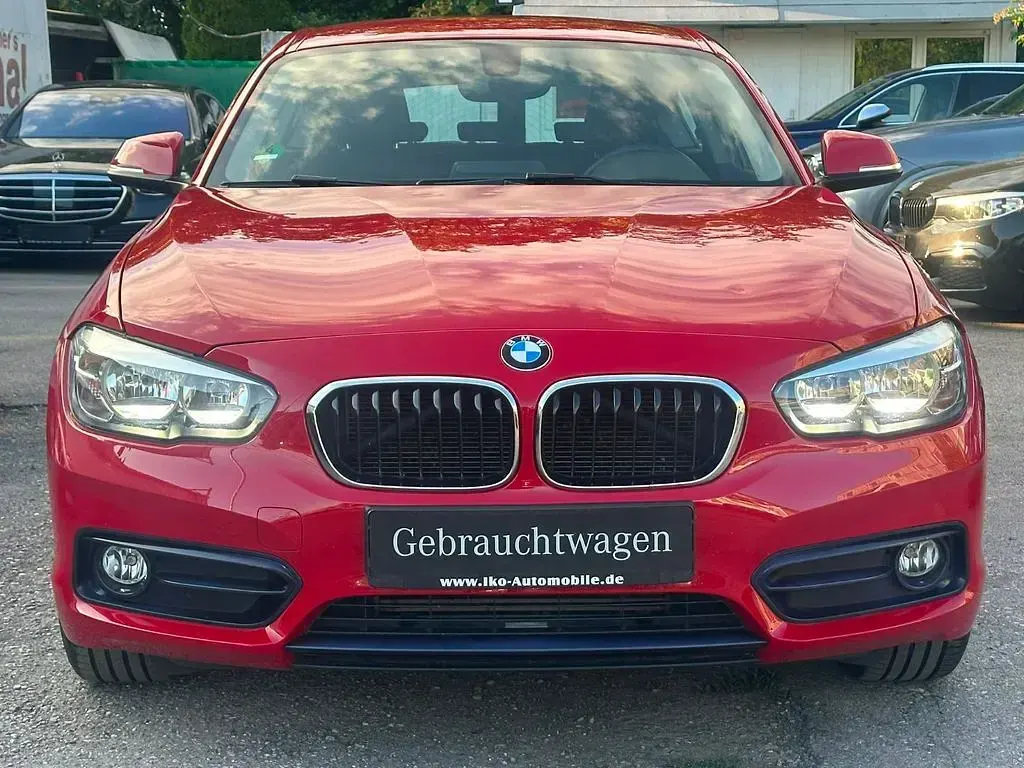 Gebraucht BMW 118 Sport Line 136 PS (100 kW) 2015 Rot Kleinwagen