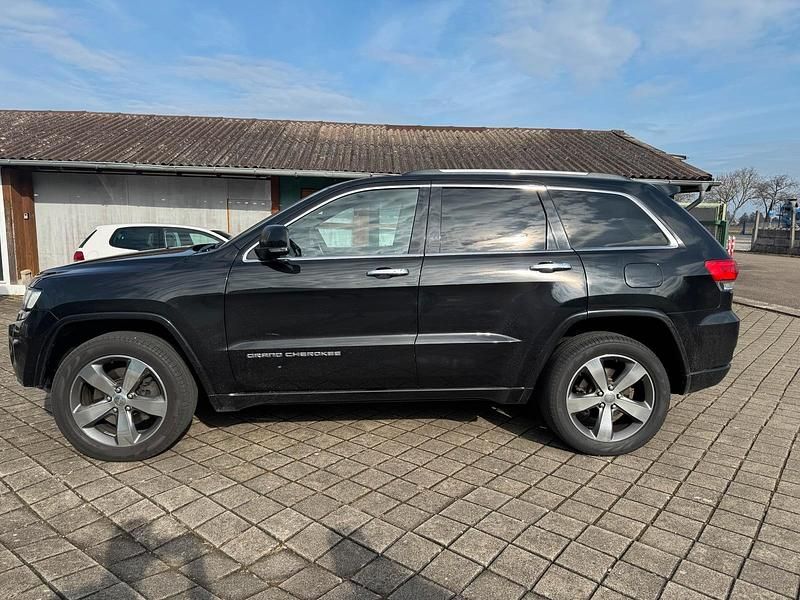 Schwarz Gebraucht 2014 Jeep Grand Cherokee Overland SUV | 8.500 € (Superpreis) - Bild 1/4