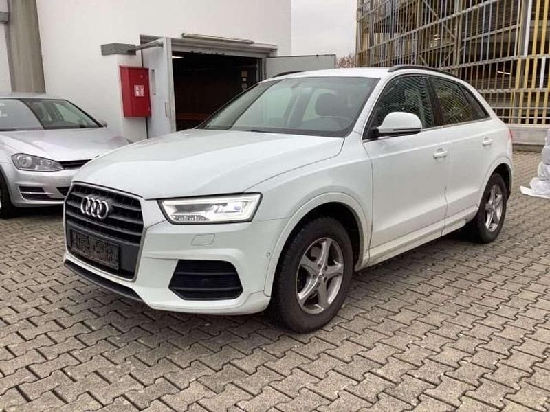 Gletscherweiß metallic Gebraucht 2016 Audi Q3 Sport SUV | 15.498 € (Fairer Preis) - Bild 1/4