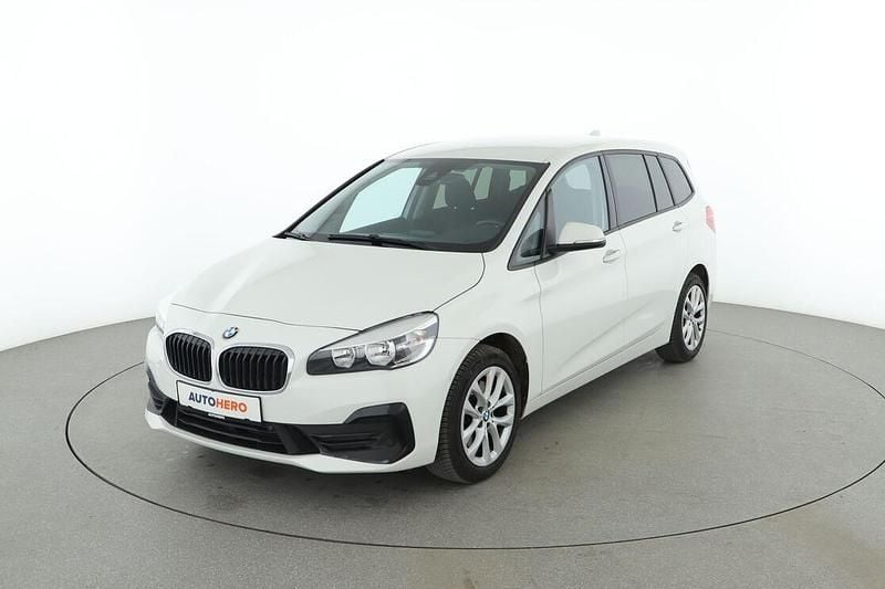 Weiß Gebraucht 2019 BMW 218 Gran Tourer Advantage Van / Kleinbus | 17.000 € (Fairer Preis) - Bild 1/3