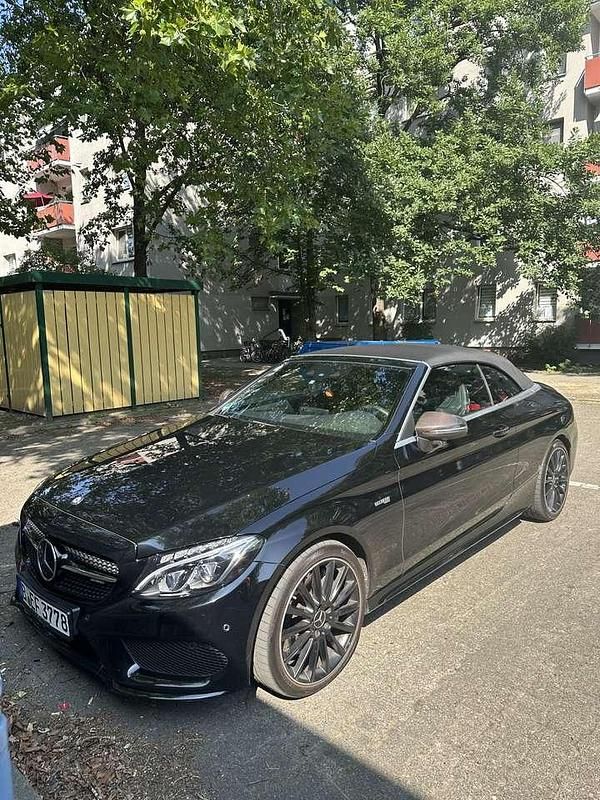 Schwarz Gebraucht 2017 Mercedes C43 AMG AMG Cabrio | 44.600 € (Teuer) - Bild 1/4