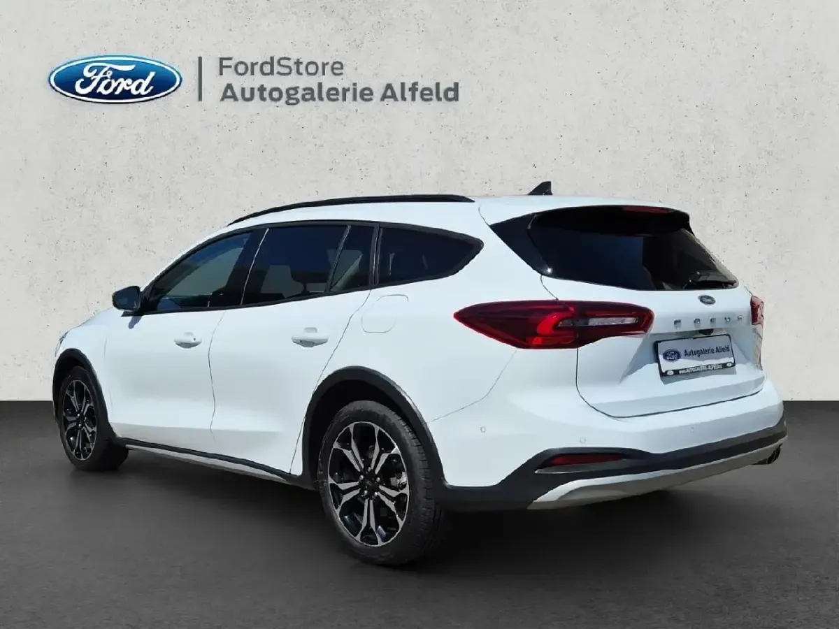 Gebraucht Ford Focus Active 155 PS (114 kW) 2023 Weiß Kombi