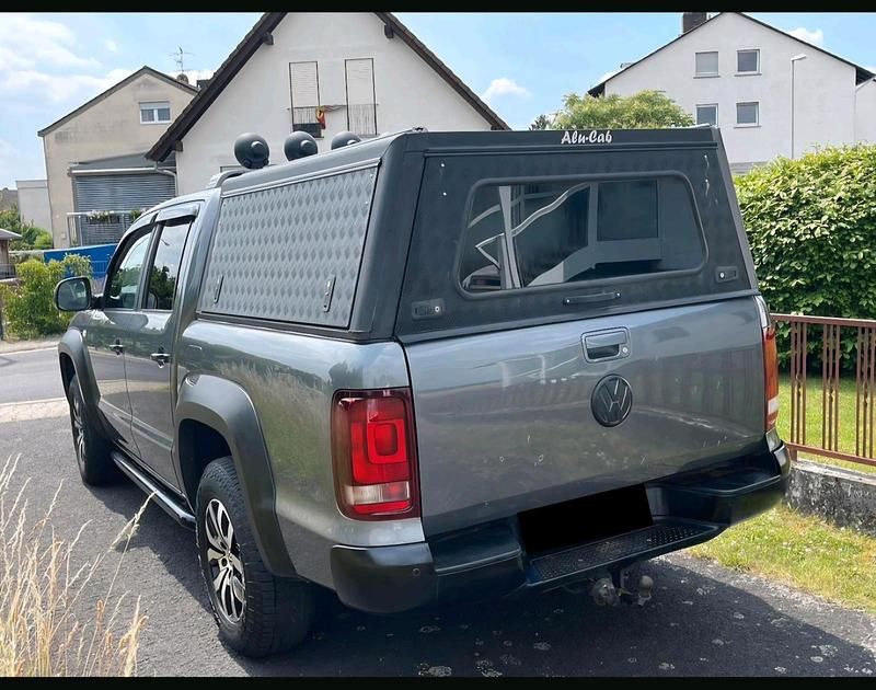 Gebraucht VW Amarok Canyon 180 PS (132 kW) 2015 Grau Pickup