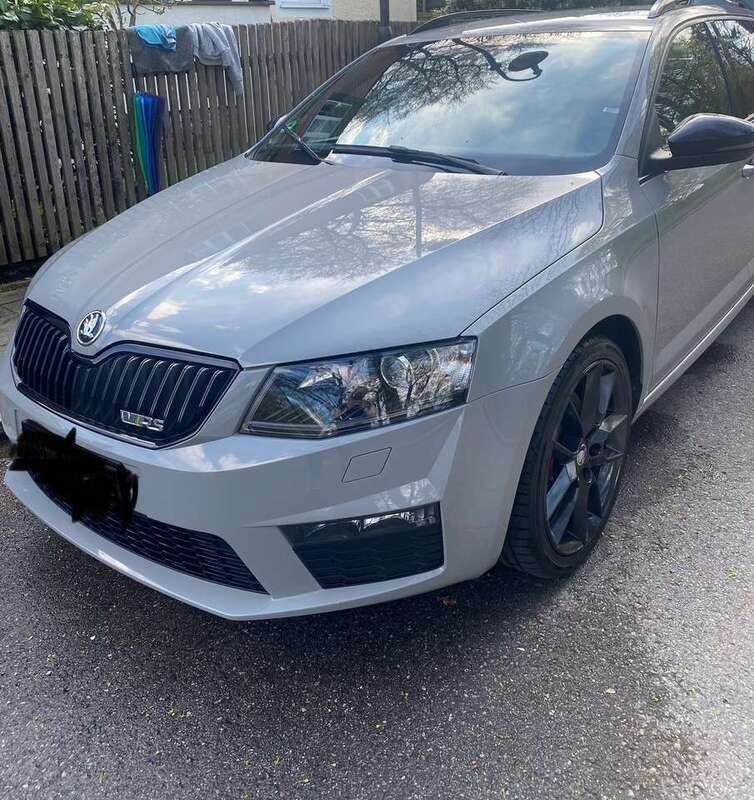 Grau Gebraucht 2017 Skoda Octavia RS Kombi | 13.333 € (Guter Preis) - Bild 1/4