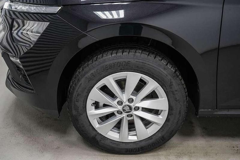 Neu Skoda Kamiq Selection 116 PS (85 kW) 2025 Black magic metallic (1z) SUV