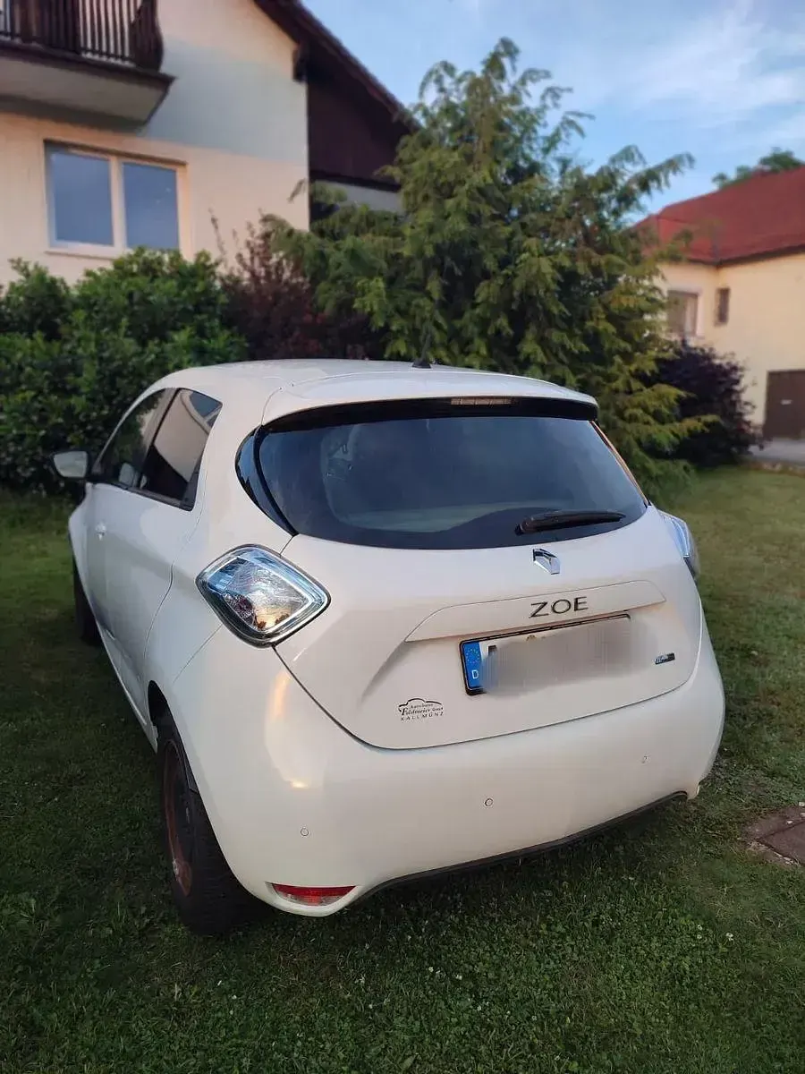 Gebraucht Renault Zoe 42 kW (58 PS) 2016 Weiß Kleinwagen