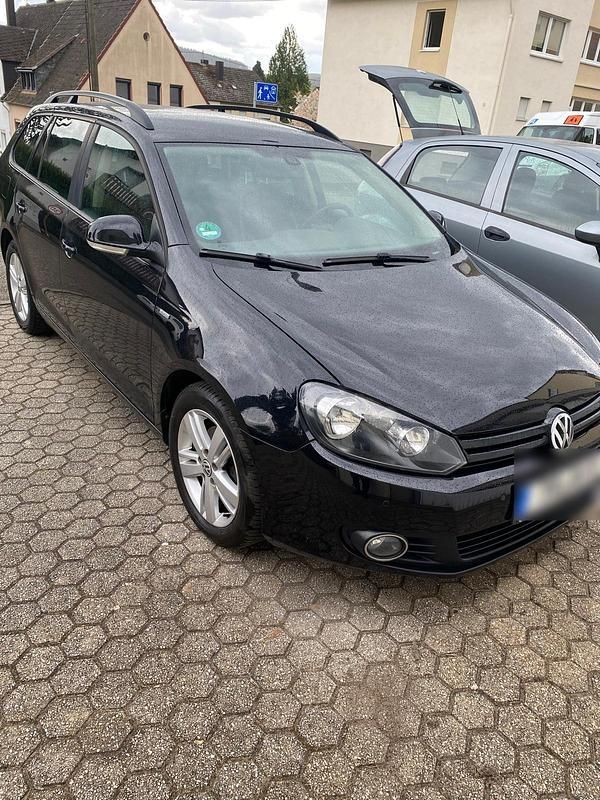 Gebraucht VW Golf VII 122 PS (89 kW) 2012 Schwarz Kombi