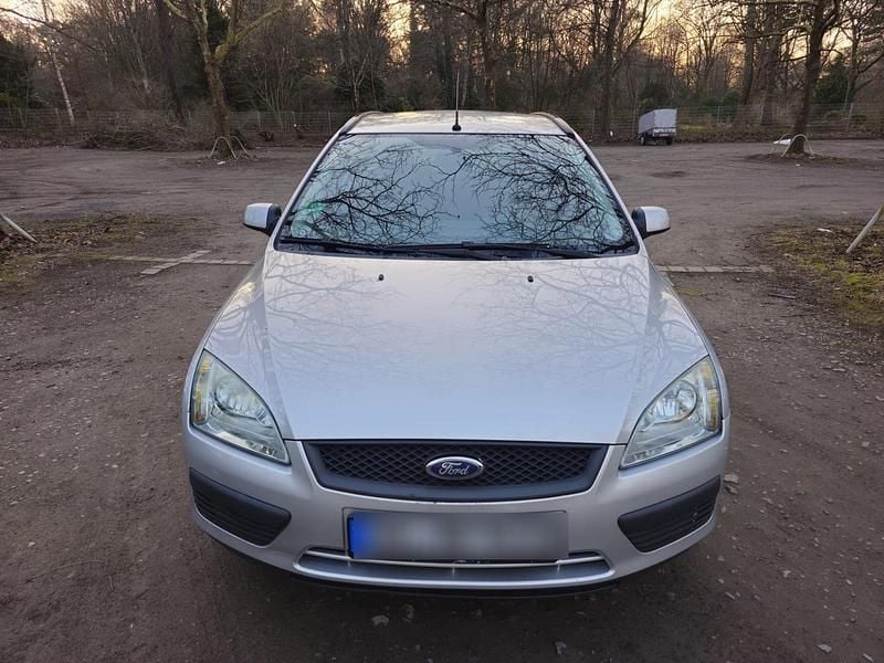 Gebraucht Ford Focus 109 PS (80 kW) 2006 Silber Kombi
