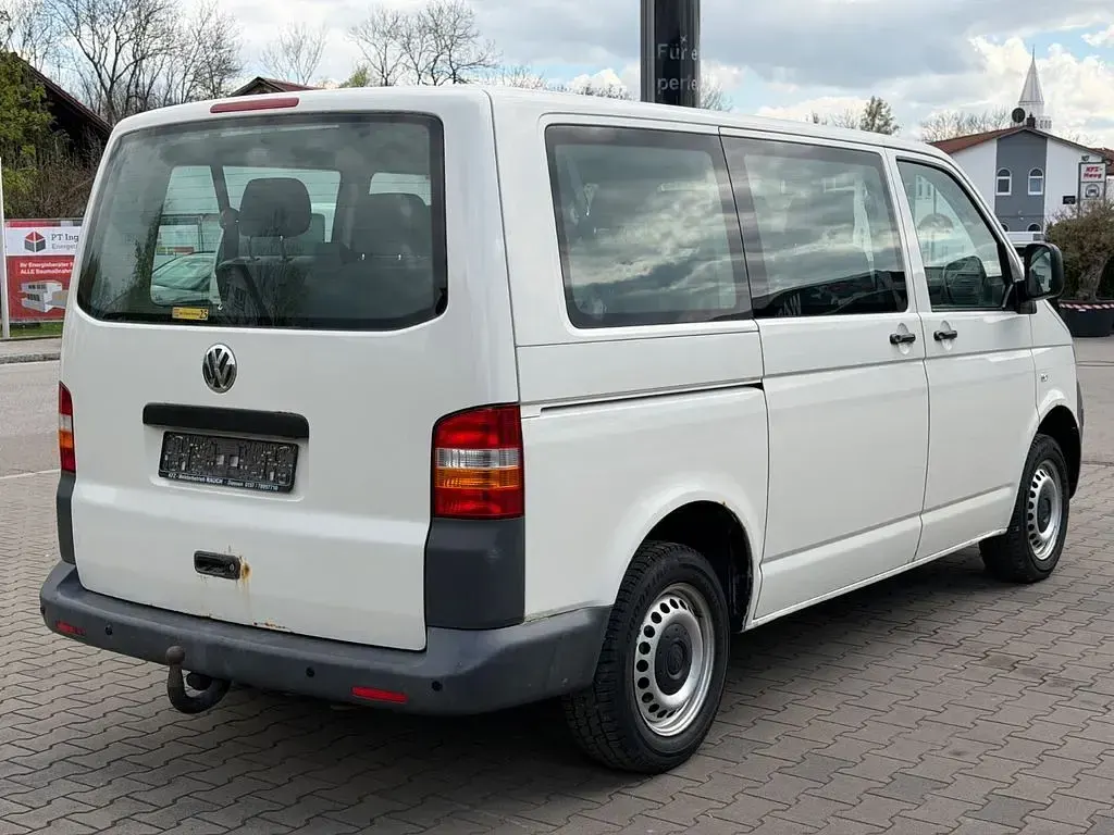 Gebraucht VW Caravelle 102 PS (75 kW) 2008 Grau Van