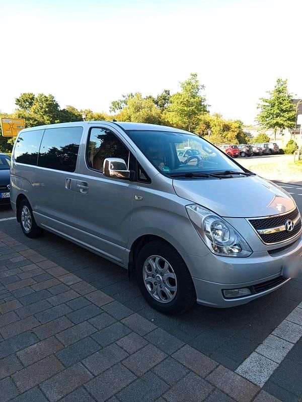 Gebraucht Hyundai H-1 2010 Van / Kleinbus