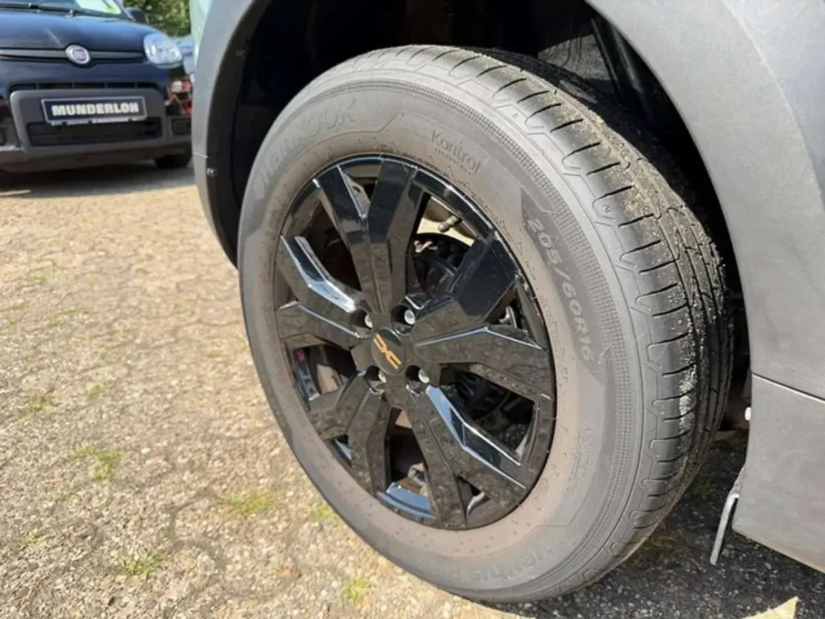 Gebraucht Dacia Sandero Extreme 91 PS (66 kW) 2024 Staubgrau Limousine