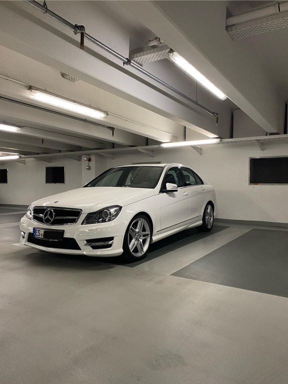 Gebraucht 2013 Mercedes C200 Sport Limousine | 18.200 € (Teuer) - Bild 1/4