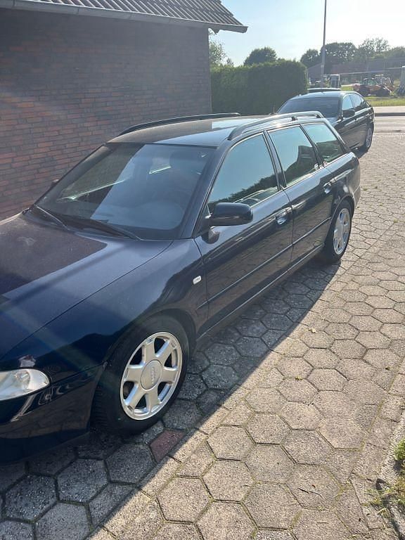 Gebraucht Audi A4 Performance 150 PS (110 kW) 1999 Blau Kombi
