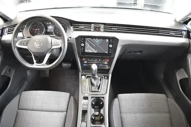 Gebraucht VW Passat Business 150 PS (110 kW) 2021 Grau Limousine