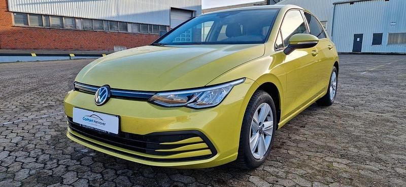 Gelb Gebraucht 2020 VW Golf Life Limousine | 16.300 € (Guter Preis) - Bild 1/4