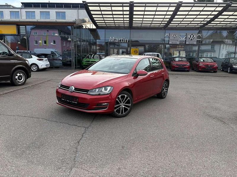 Gebraucht VW Golf VII Highline 140 PS (102 kW) 2014 Sunset red metallic Kleinwagen