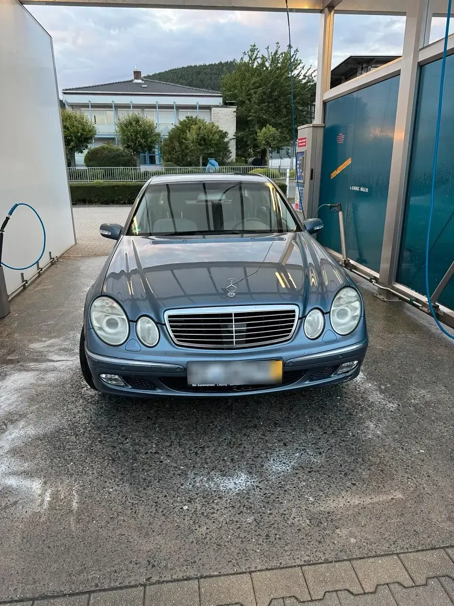 Gebraucht Mercedes E320 224 PS (164 kW) 2003 Blau Limousine