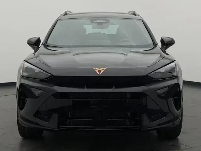 Neu Cupra Formentor 204 PS (150 kW) 2025 Graphene grau metallic SUV