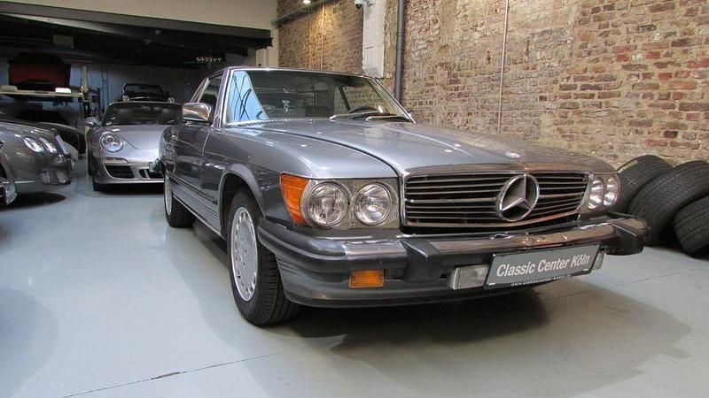 Grau Gebraucht 1987 Mercedes 560 Cabrio | 42.560 € - Bild 1/4