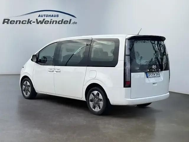 Gebraucht Hyundai Staria Trend 224 PS (164 kW) 2024 Weiß Van / Kleinbus