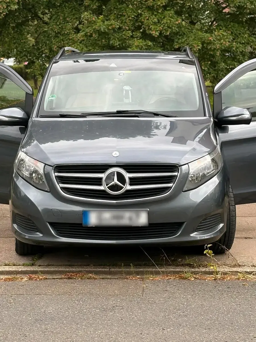 Gebraucht Mercedes V250 190 PS (139 kW) 2016 Grau Van / Kleinbus