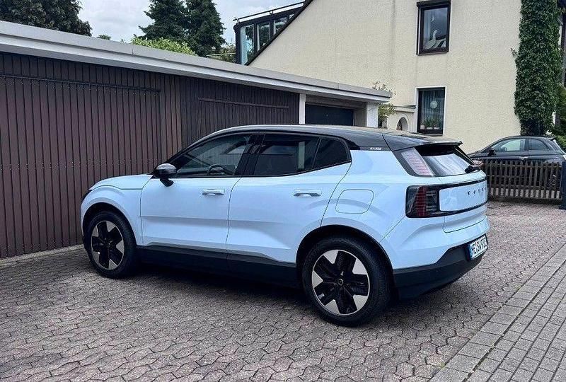 Gebraucht Volvo EX30 Plus 200 kW (272 PS) 2024 Blau SUV