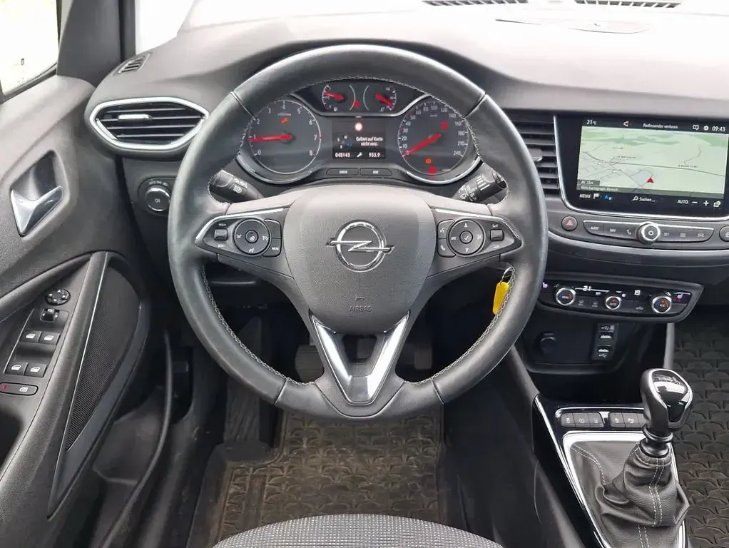 Gebraucht Opel Crossland Elegance 110 PS (80 kW) 2024 Vulkan grau metallic (metallic) SUV