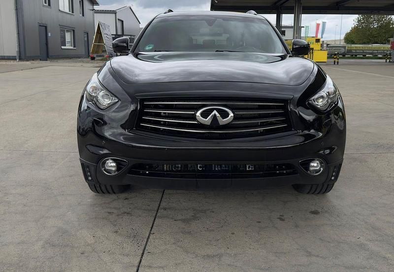 Schwarz Gebraucht 2015 Infiniti QX70 SUV | 17.900 € (Fairer Preis) - Bild 1/4