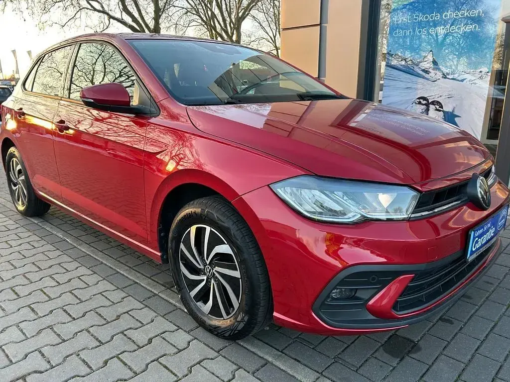 Gebraucht VW Polo Life 95 PS (69 kW) 2024 Rot Kleinwagen
