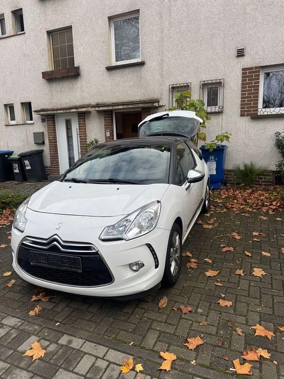 Weiß Gebraucht 2014 Citroën DS3 So Chic Kleinwagen | 4.300 € (Guter Preis) - Bild 1/4