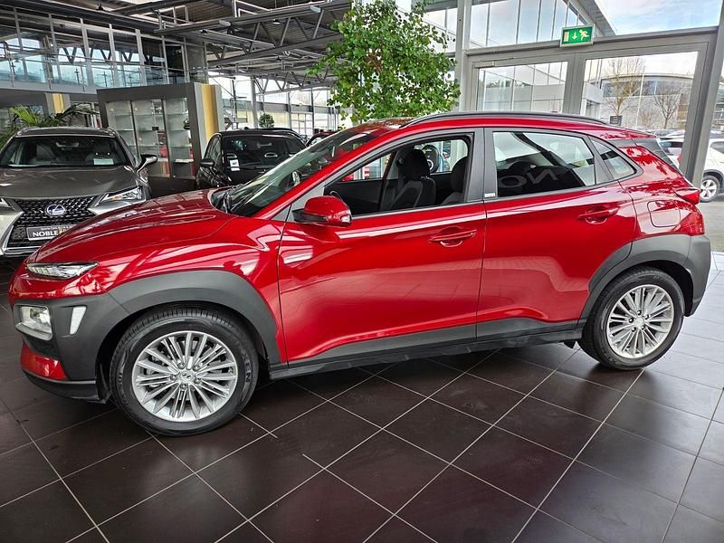 Gebraucht Hyundai Kona Trend 177 PS (130 kW) 2020 Pulse red (metallic) SUV