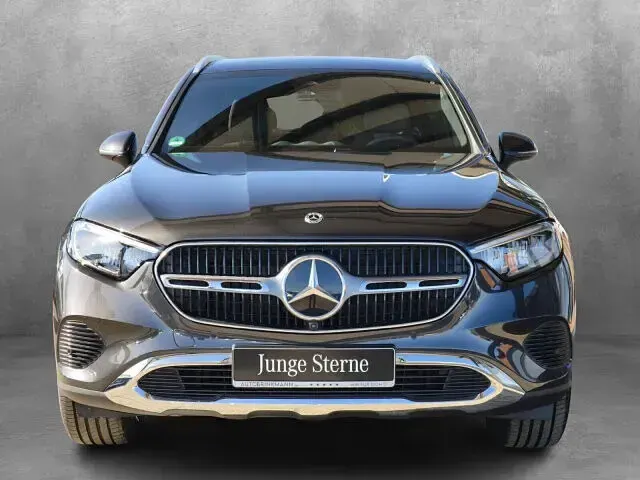 Gebraucht Mercedes GLC220 Avantgarde 197 PS (144 kW) 2024 Lack graphitgrau SUV