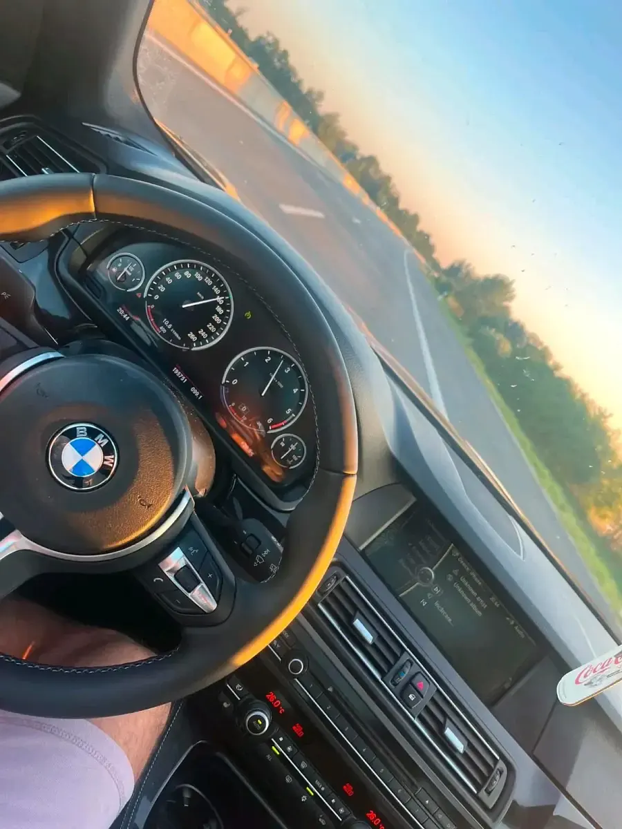 Gebraucht BMW 520 M Sport 184 PS (135 kW) 2012 Schwarz Kombi