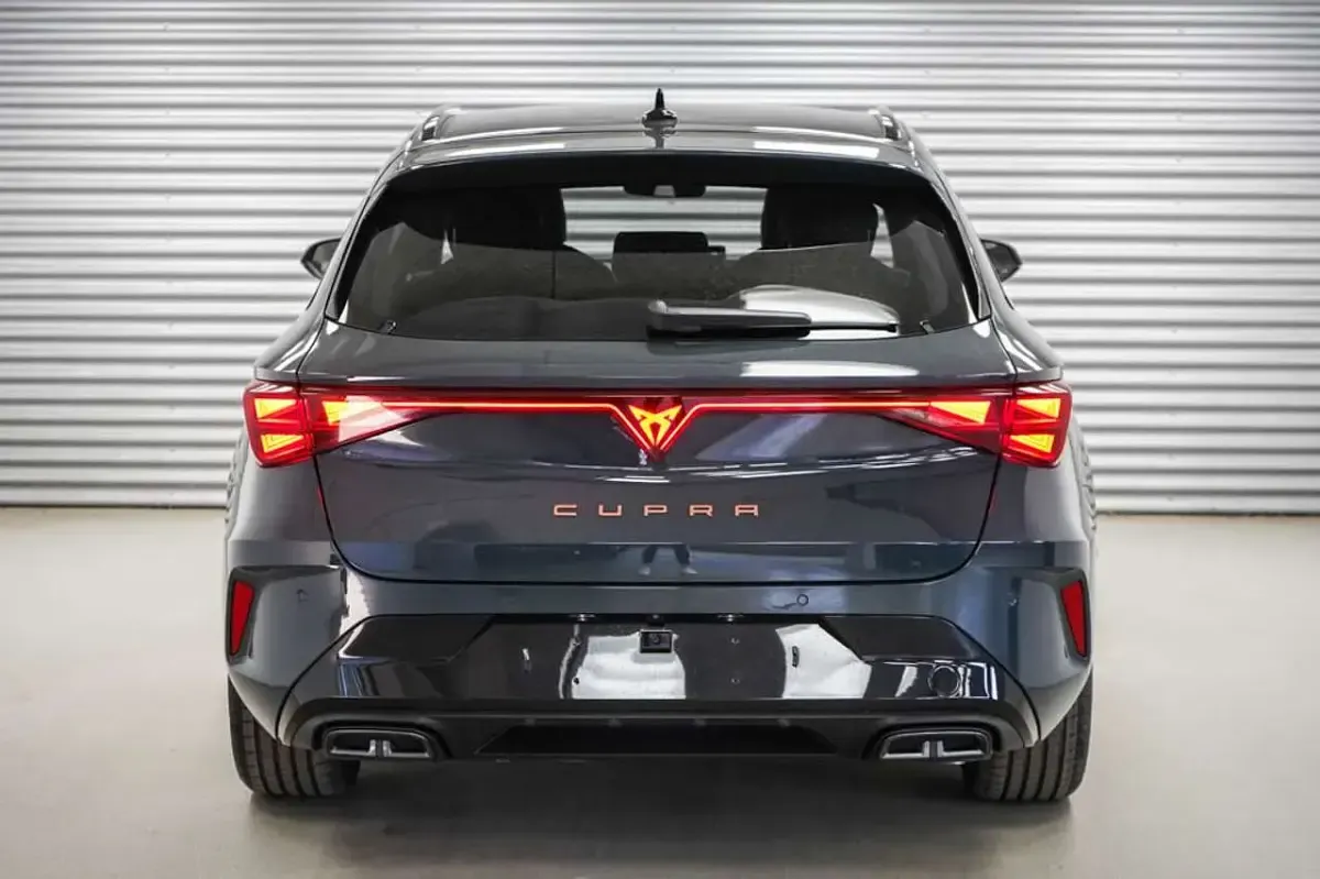 Nowe Cupra Leon 204 KM (150 kW) 2026 Niebieski Kombi