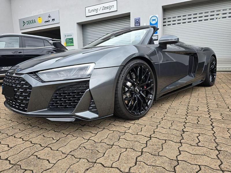 Grau Gebraucht 2020 Audi R8 Coupé Sport Coupé | 129.500 € (Etwas zu teuer) - Bild 1/4