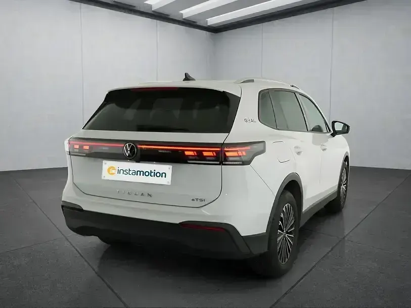 Gebraucht VW Tiguan 150 PS (110 kW) 2025 Weiß SUV