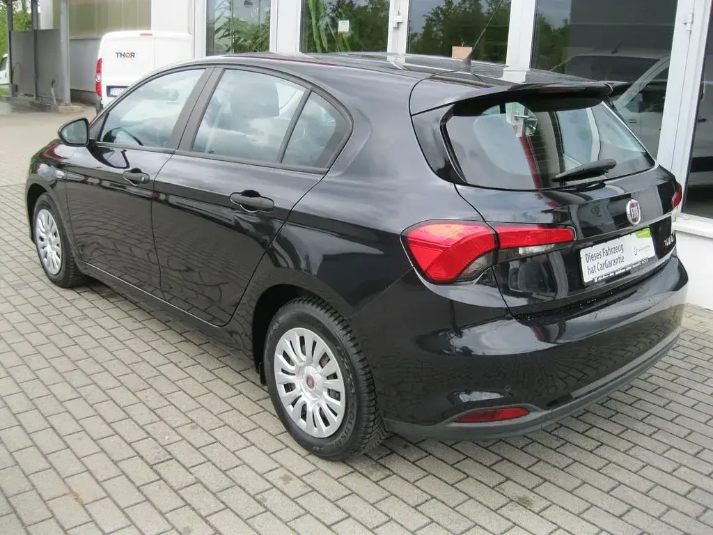 Gebraucht Fiat Tipo Pop 95 PS (69 kW) 2017 Schwarz Limousine