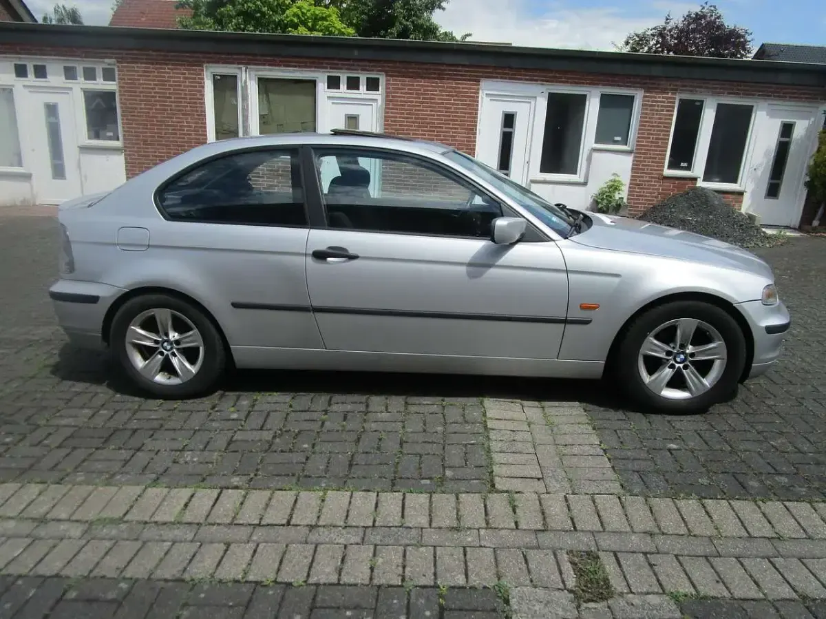 Gebraucht BMW 316 116 PS (85 kW) 2002 Grau Limousine