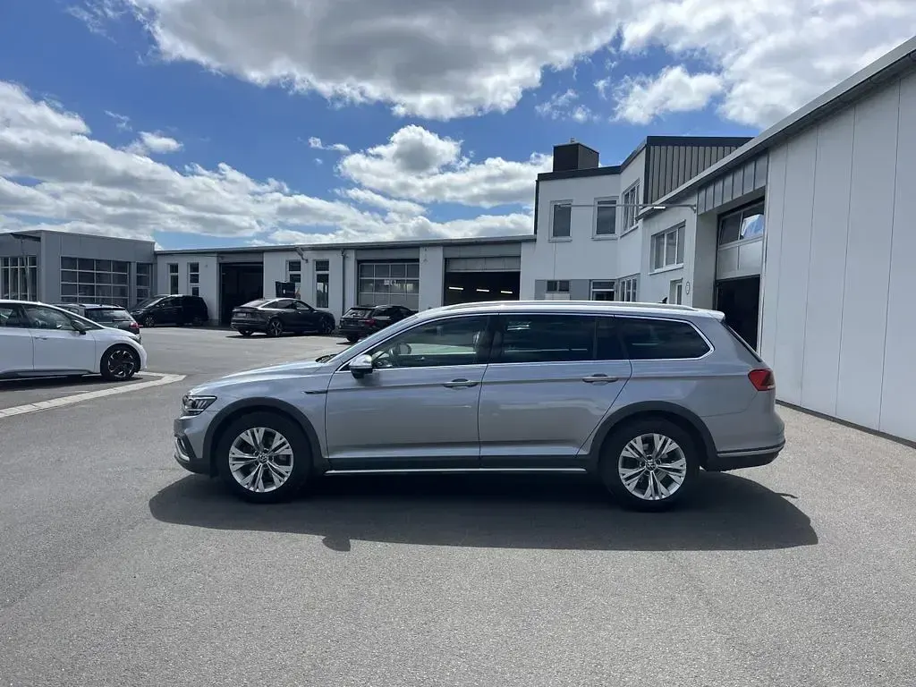 Gebraucht VW Passat Alltrack 200 PS (147 kW) 2021 Silber Kombi