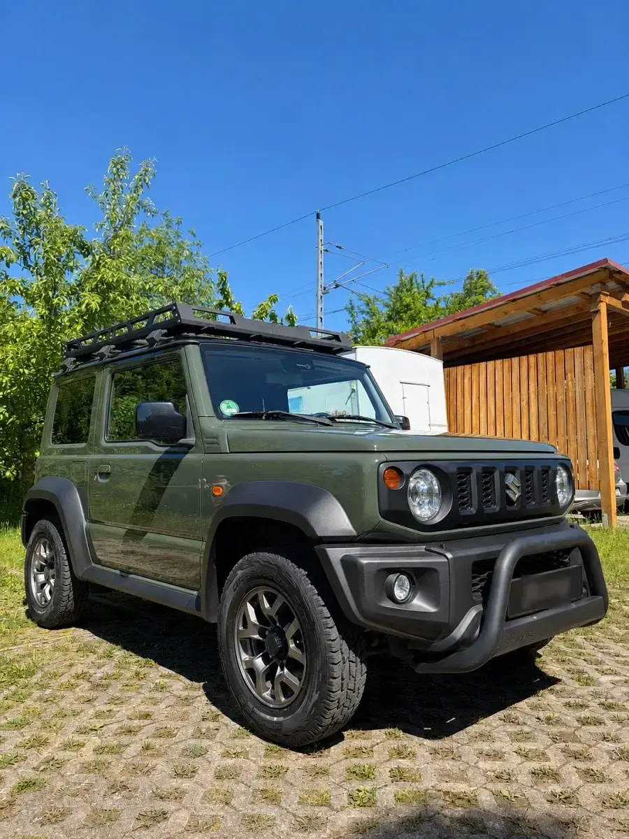 Gebraucht Suzuki Jimny Comfort+ 102 PS (75 kW) 2018 Grün SUV