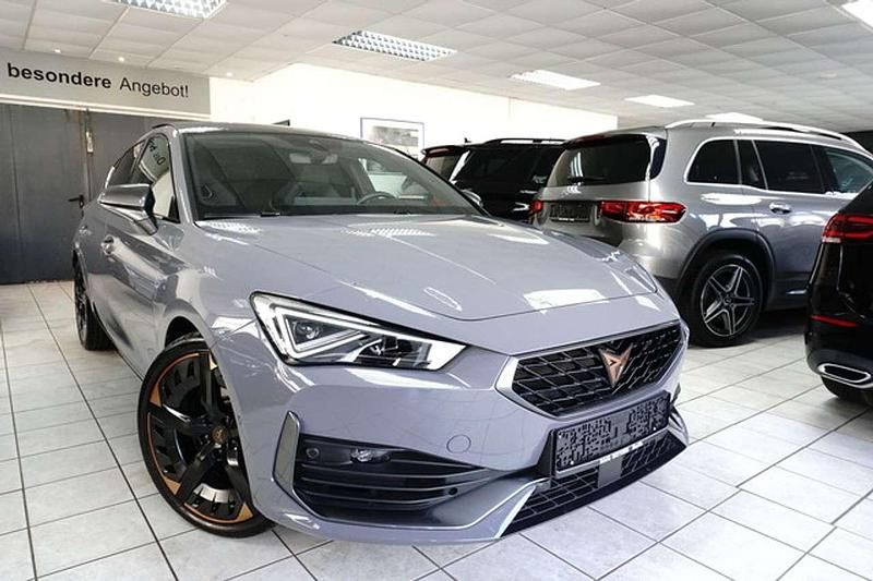 Gebraucht Cupra Leon VZ 300 PS (220 kW) 2024 Grau Limousine