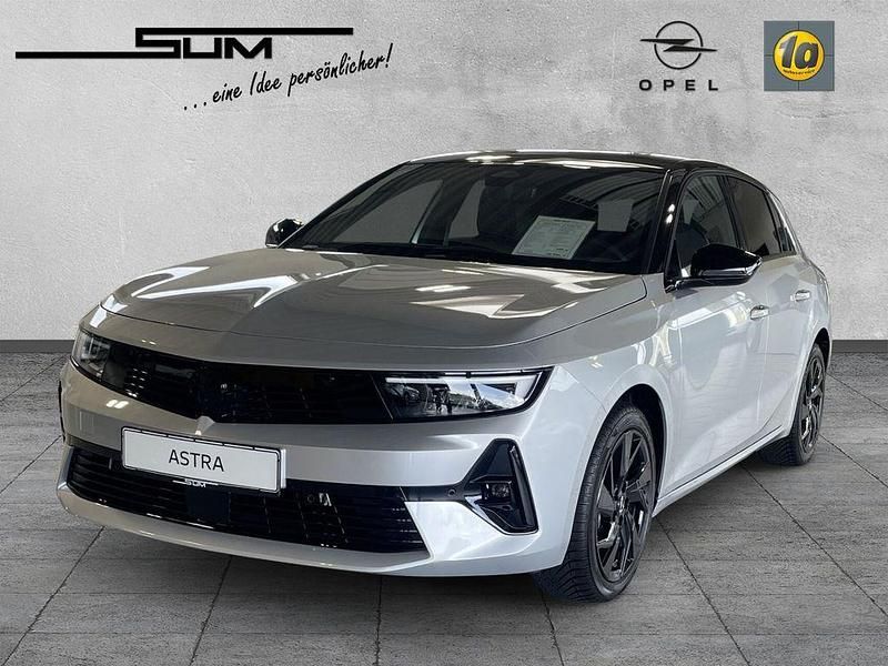 Silber Gebraucht 2024 Opel Astra Limousine | 26.990 € (Etwas zu teuer) - Bild 1/4