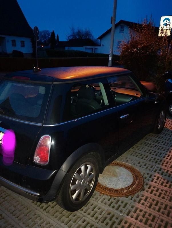 Gebraucht Mini ONE 90 PS (66 kW) 2005 Schwarz Kleinwagen