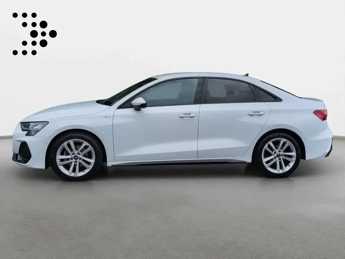 Gebraucht Audi A3 S-Line 150 PS (110 kW) 2025 Gletscherweiß metallic Limousine