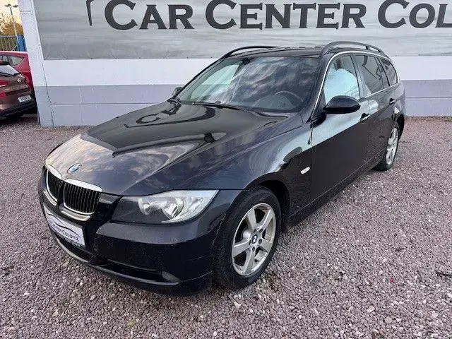Używany BMW 325 218 KM (160 kW) 2007 Czarny Sedan/Limuzyna