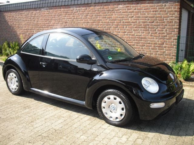 Gebraucht VW New Beetle 75 PS (55 kW) 2003 Schwarz Kleinwagen